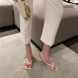 Dress Shoes Black Thong Heeled Sandals Sexy White Low Heel Designer Summer For Women 2024 Belt Buckle Sandalias Femininas