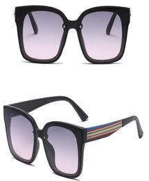 Summer woman Unisex Fashion Classics Sunglasses man Driving Adumbral Beach Cycling Outdoor wind Sun glasses women pink transparent5596284