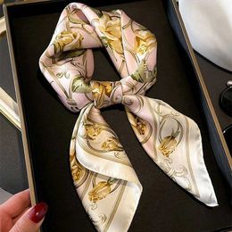 Bandanas Durag Scarves Fashion Flower Print Satin Square Silk Scarf for Women Hand Bag Wrist Wraps Lady Scarves Shawl 2024 Design Neckerchief Foulard Y240325