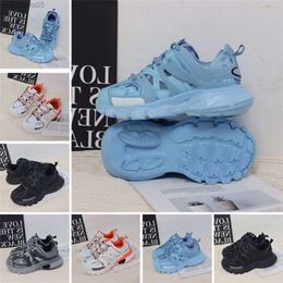 Factory direct sale Triple S Casual Shoes Womens Plate-forme Oversized Athletic Luxury Fashion Outdoor