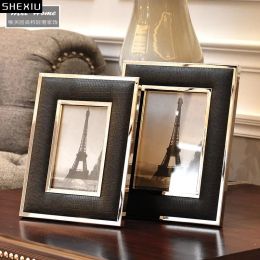 Frame Black and White Leather Photo Frame Modern Living Room Home Decoration Imitation Crocodile Leather Alloy Photo Frame Lovers Gift