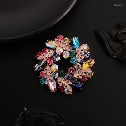 Brooches Ladies Temperament Delicate Crystal Flower Brooch Fashion Pin Bouquet Rhinestone And Pins Scarf Clip Jewelry