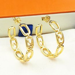 Designer Luxury Classic V-shaped Earrings Famous French Brand Women New Studs Presbyopia Metal Brass Material Charm Jewellery Girls Exquisite Elegant Fashion Gift