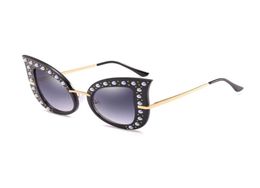 Women Oversized Cat eye Sunglasses Women Diamond New Fashion Brand Designer Big Frame Ladies Female Sun Glasses5657149