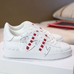 2024 Fashion Designer runway White and red nails Leather casual shoes for men and women comfortable print Versatile casual shoes dd0320H 35-44 4