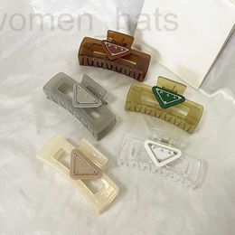 Hair Clips & Barrettes designer New Luxury Brand Clip Large Size High Quality Transparent Spring Square Shark Classic Designer Accessories 4P8S