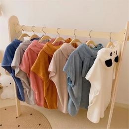 Baby Robe Cartoon Hoodies Rabbit Cloak Girl Boys Sleepwear Bath Towels Kids Soft Bathrobe Pajamas Childrens Clothing Costumes 240325