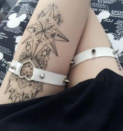 Whole2016 Brief Style Harajuku Punk Rivet Garter Ring Belt Sexy Leg Ring For Women Gifts Decorative Pink Heart Shape Garters5373391