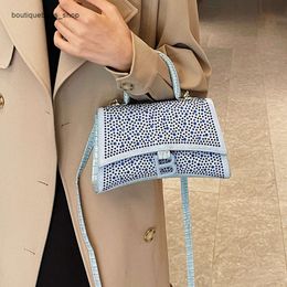 Shoulder Bag Brand Discount Women's New Product Handheld Straddle Fashion Bag Popular the Same Style Hourglass