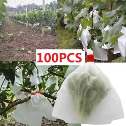 Bags 100PCS Non Woven Fabric Garden Netting Bags Plant Vegetable Net Bag Barrier Reusable Fruit Tree Covers Protector Plants