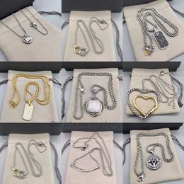 Smile Heart Halsband Pendant Women's 8-Word Neck Square Exquisite Chain Choker Diamond Geometric Halsband Kolkedja Kedja Kvinnliga smycken Party Gifts