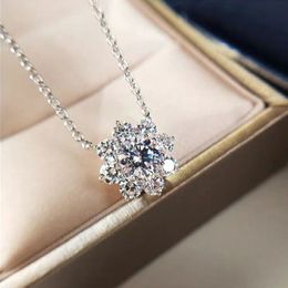 14K Necklace For Women 1 CT D Colour VVS1 Excellent Cut Round Diamond Sunflower Pendant 925 Silver Jewellery 240305