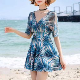 Women's Swimwear 2023 New Fashion Beach Low Back Womens One Piece Swimsuit Apron V-neck Sexy Contrast Colour Printed High Waist Bikini Set 240326