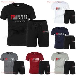 Erkeklerin izleri trapstar baskılı iki parçalı marka kısa kollu t-shirt şort gündelik spor seti