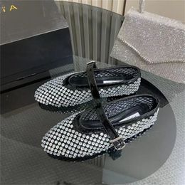 Designer mulheres dedo do pé redondo apartamentos nova moda vestido de fundo strass luxuoso couro rebite fivelas mary jane sapatos novos mocassins de balé confortáveis