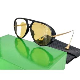 Innovativ designer solglasögon för män kvinnor 1273 avantgardeglasögon stil anti-ultraviolet acetat och metall oval full ram guldon mode glasögon slumpmässigt