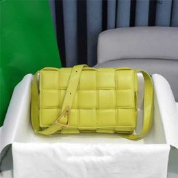 Bottegvenetas Cassettes Bags Crossbody Bags Luxury Padded Shoulder Bag Lambskin Leather Yellow 7a Quality Have Logo