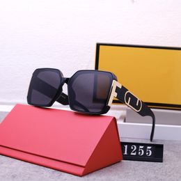 Designer Sunglasses For Men and Women Retro Sunglass UV400 Outdoor Shades PC Frame Fashion Classic Lady Sun glasses Mirrors 6 Colors With Box Fend1255