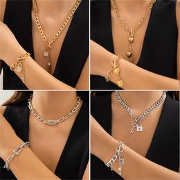 Pendant Necklace Hip Hop Necklace Metal Love Necklace Men's And Women's Fashion Diamond Lock U-shaped Necklace