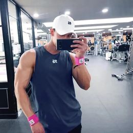 Mens Workout Tank Tops Mash Fabric Quick Dry Muscle Sleeveless Shirts Cut Off Slim Fit Bodybuilding Gym Tees Singlet 240321