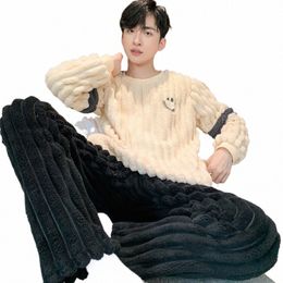 korean Fi Winter Flannel Sleepwear For Men O-Neck 2Pcs Pijamas Male Coral Fleece Warm Pyjama Sets Vertical Stripe Nightwear k61D#