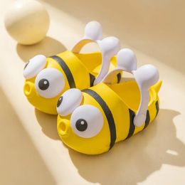 Summer Children Slippers Cartoon Bee Household Soft Slippers Boys Girls Bathroom Wearing Todders Sandals Outside Beach Kid Shoes 240311