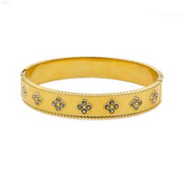 Hot Selling Fashionable Stainless Steel Gold Plated Cz Four Leaf Clover Pattern Jewellery Women Snap Cuff Bracelet Bijoux Bangles