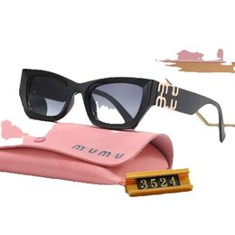 Nowy modny projektant miu Butterfly Pink Women Cat Eye Oko Oko przeciwsłoneczne retro szklanki premium mężczyźni Mężczyźni Ochrona przeciwsłoneczna moda okulary okulary Uv400 impreza