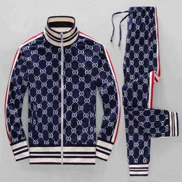 Mens Tracksuits Designer 2024 Autumn New Fashion Large Pocket Bow Embroidery Hooded Casual Slim Sports Coat Jacket Asian size M-3XL