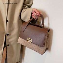 Shoulder Bag Brand Discount Women's High Quality and Fashionable Handheld Womens Bag New Trendy Popular One Crossbody