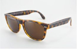 WholeBrand Designer Men Folding way Sunglasses With Leather Case popular Foldable Women Polarised sunglasses2703556