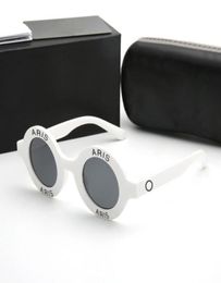 Designer Sunglasses Fashion Glasses Circular Design for Man Woman Full Frame Black White Colour Optional Highquality5871391