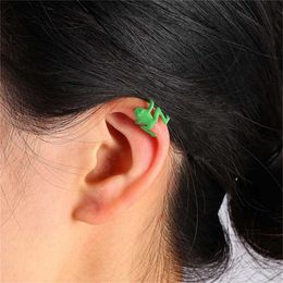 Ear Cuff Ear Cuff Personalized Green Frog Ear Cuff Clip Earrings Suitable for Women and Girls Cute Cartoon Animal Perforated Aesthetic Earrings Jewelry Gifts Y24032