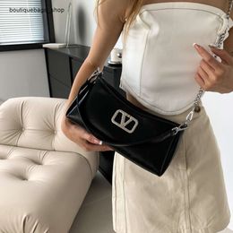 Designer Handbags for Women High Quality Single Shoulder Underarm Womens New Crossbody Versatile and Simple Inlaid Chain Bag