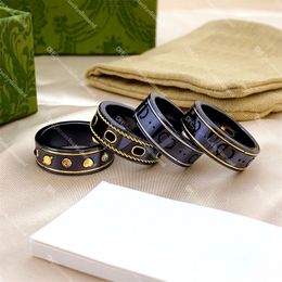 Little Bee Band Rings Planet Ceramic Ring for Lovers Black White Ceramic Rings Daily Outfit Wedding Accessories with Box