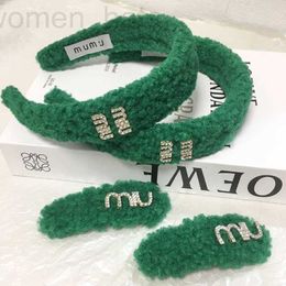 Headbands designer Korean Classic Wool Roll Sponge Hair Hoop Green Back Scoop Grab Clip for Autumn and Winter Versatile Lamb Plush Head Women AC8O