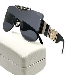 مصمم للنساء والرجال جديد نموذج نظارات UV 400 حماية رسائل الساق مزدوجة شعاع كبير الإطار في الهواء الطلق تصميم نظارات شمسية كبيرة الحجم 3047
