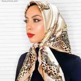 Scarves 2024 New 90 * 90cm Retro Brand Womens Silk Scarf Bandanna Fashionable Bohemian Pattern Square Headband Womens Headband with Foulard Silencer Q240326