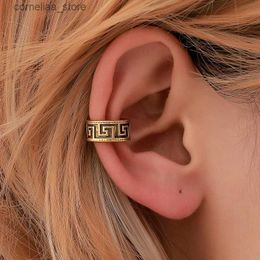 Ear Cuff Ear Cuff Vintage carved pattern hollow single gold plated silver alloy earrings with cuffs and earrings clip Y240326
