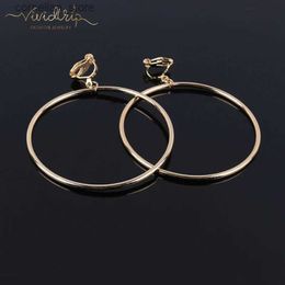 Ear Cuff Ear Cuff Geometric circular clip on unperforated earrings metal clip simple large earrings for womens parties minimalist fashion jewelry Y240326