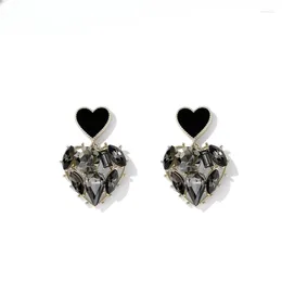 Stud Earrings Black Love Heart Light Luxury Dignified Ear Clips Niche Design Advanced