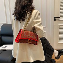 Shoulder Bag Brand Discount Women's New Small Fragrance Square Bag 2024 Fashionable and Versatile Charm Single Crossbody Womens