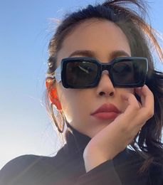 Retro Rectangle Sunglasses Women 2021 Black Grey Mirror Glasses Sun Shades Uv400 Fashion Sexy Eyeglasses Travel Party Glass MM866366919