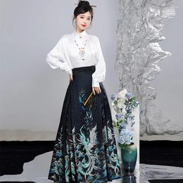 Skirts 2024 Chinese Style Gold Woven Green Feather Ancient Suit Daily Printing Horse Face Skirt