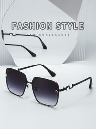 Fashion Designer Sunglasses For Women Vintage Mens UV Protection Metal Mirror Legs glasses designer woman with box p076