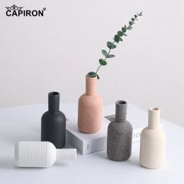 Vases CAPIRON 15cm Mini Bud Vase Porcelain Matte Black Beige Modern Nordic Minimalist Dry Flowers Table Desk Decoration Centerpiece