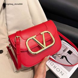 Omuz çantası markası kadınlar zarif küçük kare çanta kadınları ve tatlı crossbody moda kadınları