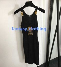 Summer new style womens dress sequins gold thread embroidered head like gold button knit sling dress