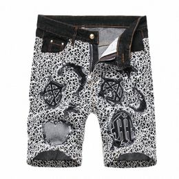 2023 New Summer Loose Straight Leg Men's Jeans Embroidered Spider Web Mid-waist Fi Denim Shorts P0ad#