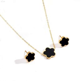 Hot Selling Stainless Steel Black Colour Flower Shaped 18k Gold Plated Five Leaf Clover Necklace and Earring Women Jewellery Set